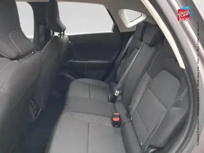 Photo 10 Renault Captur  1.6 E-Tech hybride 145ch Equilibre