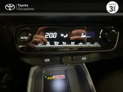 Photo 14 Toyota Aygo  X 116h Graphic