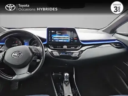 Photo 7 Toyota C-HR  122h Graphic 2WD E-CVT