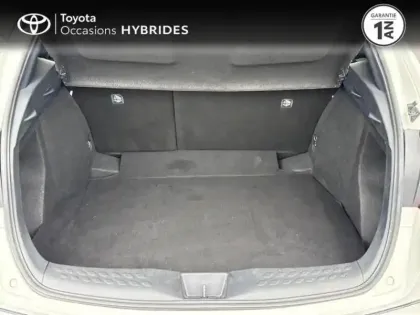 Photo 9 Toyota C-HR  122h Graphic 2WD E-CVT RC18