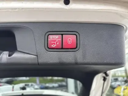 Photo 13 Mercedes Classe GLC GLC 220 d 194ch AMG Line 4Matic 9G-Tronic