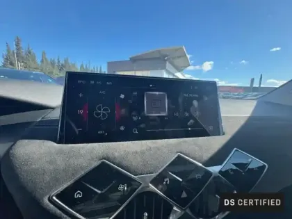 Photo 13 DS DS 3  1.2 Hybride 136ch Performance Line