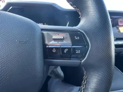 Photo 13 DS DS 4  E-TENSE 225ch Performance Line