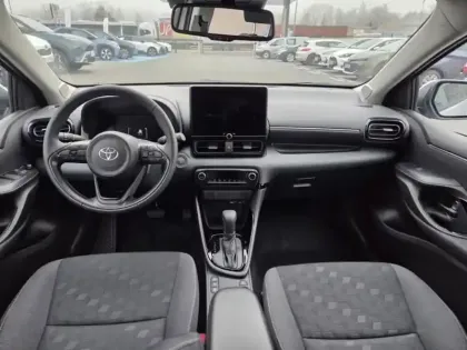 Photo 8 Toyota Yaris  116h Design 5p MY25