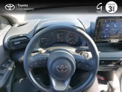 Photo 12 Toyota Yaris  116h Dynamic 5p MC24