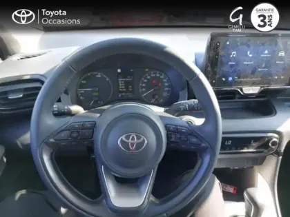 Photo 8 Toyota Yaris  116h Dynamic 5p MC24