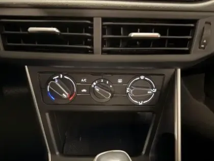 Photo 10 Volkswagen Polo  1.0 TSI 95ch VW Edition DSG7