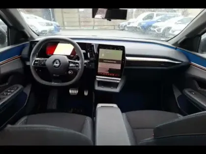 Photo 9 Renault Scenic  E-Tech Electric 220ch Techno option esprit Alpine grande autonomie -25