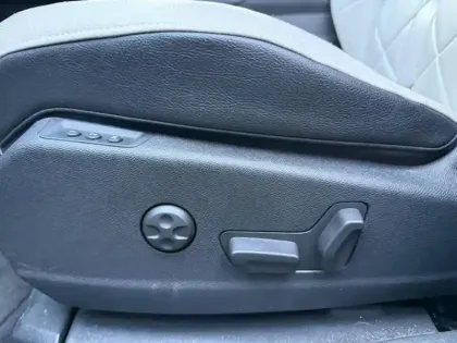 Photo 6 DS Ds 7  Crossback E-TENSE 225ch Performance Line +