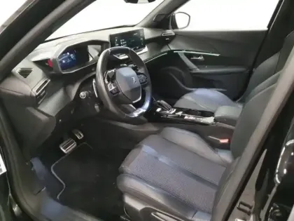 Photo 11 Peugeot 2008  1.5 BlueHDi 130ch S&S GT Line EAT8 7cv