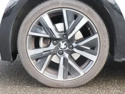 Photo 10 Peugeot 208  1.5 BlueHDi 100ch S&S GT