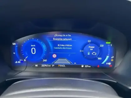 Photo 10 Ford Kuga  2.5 Duratec 190ch FHEV E85 Graphite Tech Edition BVA