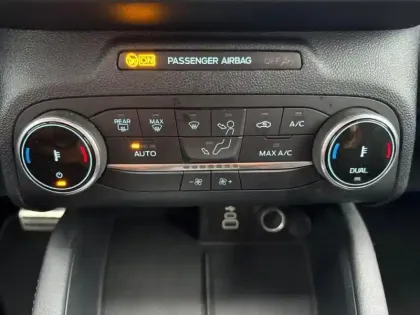 Photo 14 Ford Kuga  2.5 Duratec 190ch FHEV E85 Graphite Tech Edition BVA