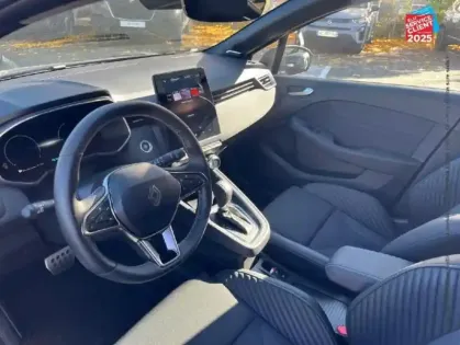 Photo 14 Renault Clio  1.6 E-Tech 145ch full hybrid esprit Alpine - 25