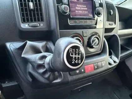 Photo 10 Citroën Jumper  Fg 30 L1H1 2.2 BlueHDi 140 S&S Club