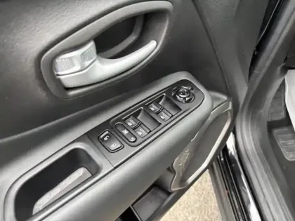 Photo 13 Jeep Renegade  1.5 Turbo T4 130ch MHEV Limited BVR7