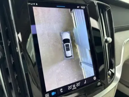 Photo 10 Volvo V60  B4 197ch Ultimate Style Dark Geartronic 8