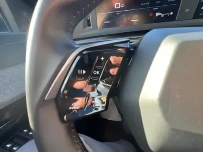 Photo 14 Peugeot 5008  Hybrid 145ch Allure e-DCS6