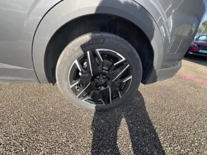 Photo 10 Peugeot 5008  Hybrid 145ch Allure e-DCS6