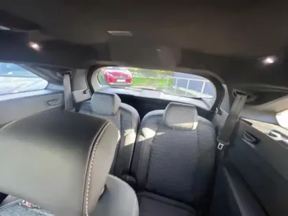 Photo 11 Peugeot 5008  Hybrid 145ch Allure e-DCS6