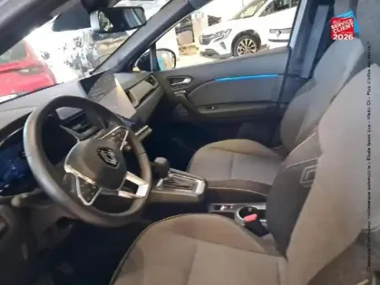 Photo 14 Renault Captur  1.6 E-Tech full hybrid 145ch Techno