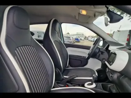 Photo 9 Renault Twingo Gén. III (C07) Ph2 NG Techno 5