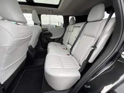 Photo 26 Mitsubishi Outlander  2.4 PHEV 306ch Instyle 4WD