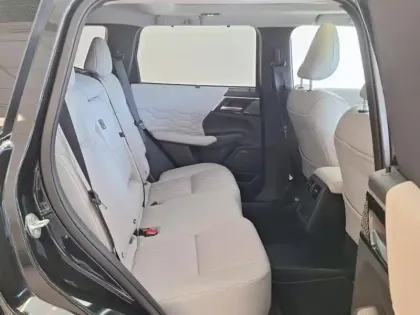 Photo 11 Mitsubishi Outlander  2.4 PHEV 306ch Instyle 4WD