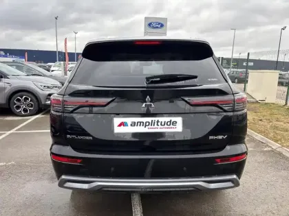 Photo 21 Mitsubishi Outlander  2.4 PHEV 306ch Instyle 4WD