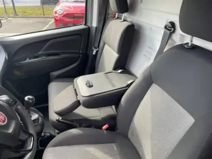 Photo 9 Fiat Doblo  Cargo 1.3 Multijet 95ch Pack Pro Nav