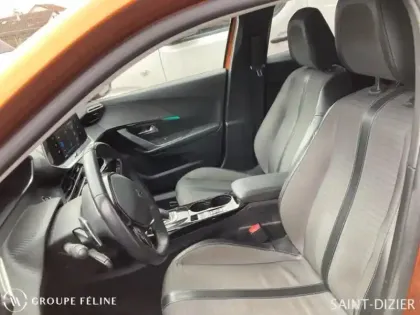 Photo 8 Peugeot 2008  1.2 PureTech 100ch S&S Allure Pack