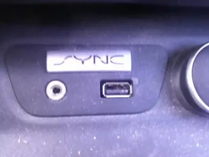 Photo 11 Ford Ka + 1.2 Ti-VCT 85ch Ultimate