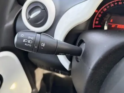 Photo 13 Renault Twingo  0.9 TCe 95ch Zen - 20