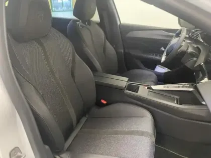 Photo 5 Peugeot 308  SW 1.2 Hybrid 145ch GT e-DCS6