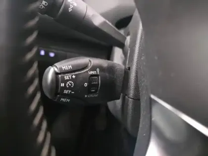 Photo 13 Peugeot 308  SW 1.6 BlueHDi 120ch Allure S&S