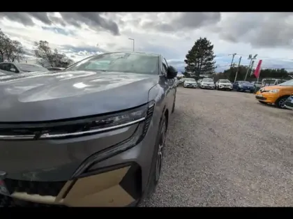 Photo 13 Renault Megane  E-Tech Electric EV60 220ch Iconic super charge -C