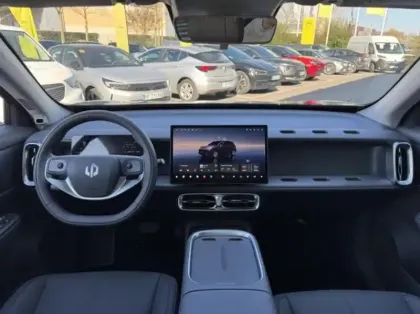 Photo 11 Leapmotor B10  BEV 218ch Pro Max 67,1 kWh Design