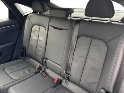 Photo 7 Audi Q3  Sportback 35 TFSI 150ch S line plus S tronic 7