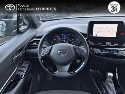 Photo 8 Toyota C-HR  1.8 Hybride 122ch Design Ultimate E-CVT