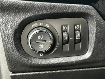 Photo 11 Opel Corsa  -e 136ch GS Line