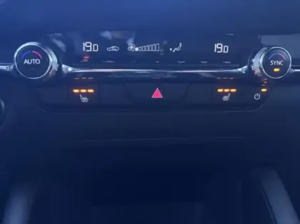 Photo 13 Mazda Mazda3 Mazda 3 2.0 e-SKYACTIV-X M-Hybrid 186ch Homura 2025