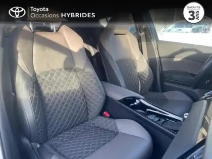 Photo 5 Toyota C-HR  122h Distinctive 2WD E-CVT MY22