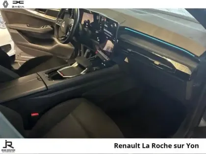 Photo 14 Renault Espace  1.2 E-Tech full hybrid 200ch esprit Alpine