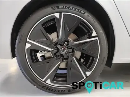 Photo 7 Peugeot 308  e- 156ch batterie 54 kWh GT