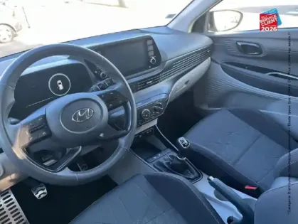 Photo 14 Hyundai Bayon  1.0 T-GDi 100ch Hybrid 48V Intuitive Camera