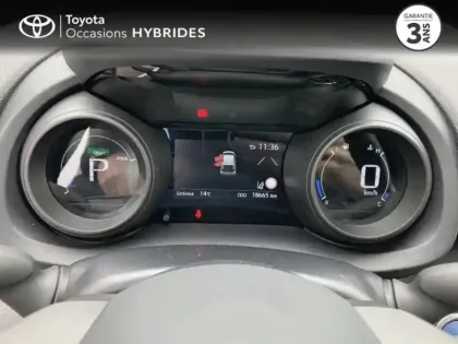 Photo 13 Toyota Yaris  116h Design 5p MY22