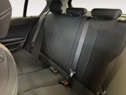 Photo 12 BMW Serie 1 Série 1 118iA 140ch Business Design DKG7 112g