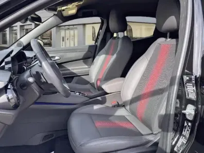 Photo 8 Alfa Romeo Junior  1.2 Ibrida 136ch DCT6