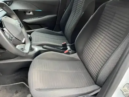 Photo 9 Peugeot 208 Gén. II Ph1 NG Style 5