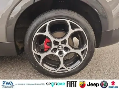 Photo 10 Alfa Romeo Tonale  1.5 Hybrid 130ch Edizione Speciale TCT